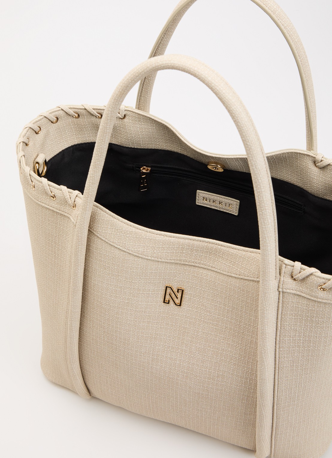 NIKKIE Pasadas Lace-up shopper met afneembare schouderriem - detail 3 beige