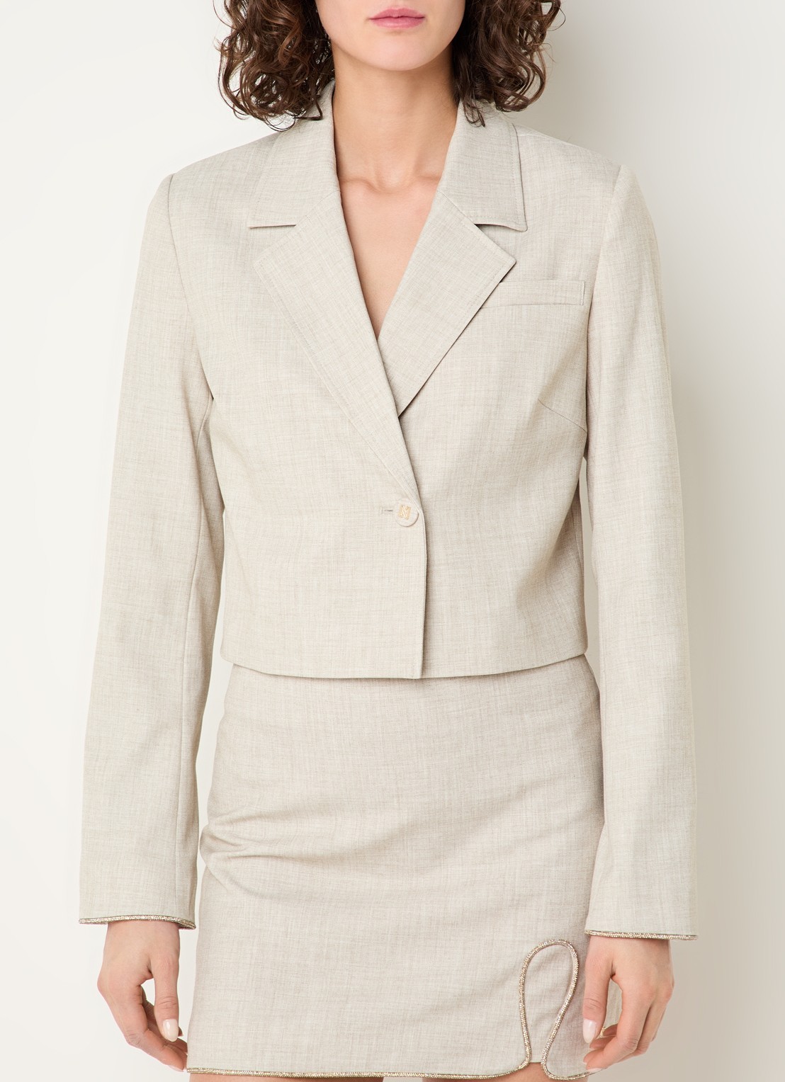 NIKKIE Pateete cropped blazer - detail 4 beige