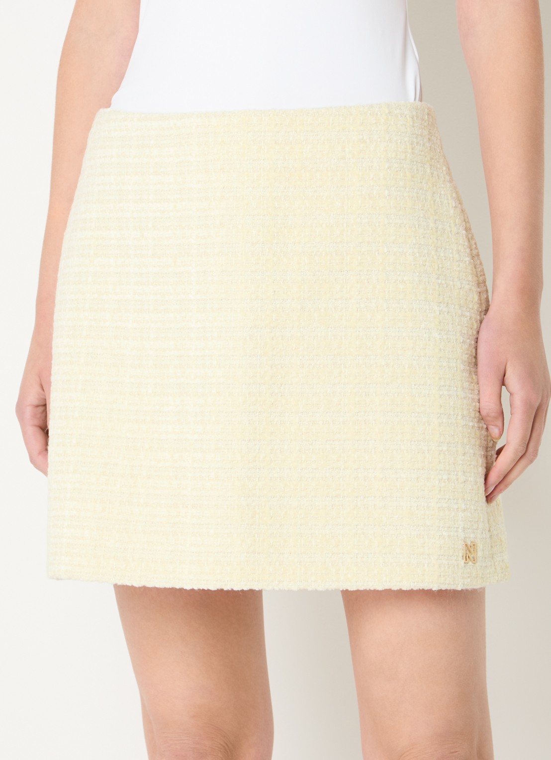 NIKKIE Perth minirok van tweed - detail 7 geel