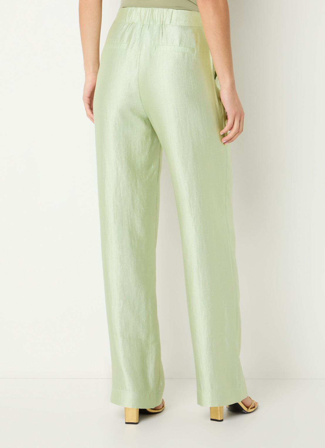 NIKKIE Polarmar high waist straight fit pantalon met steekzakken - achterkant 4 lichtgroen