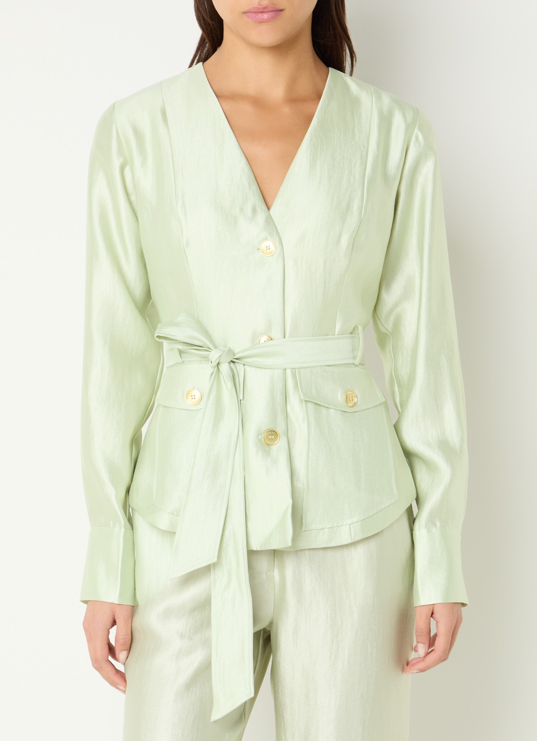 NIKKIE Porlamar blouse met metallic finish en strikdetail - detail 4 lichtgroen