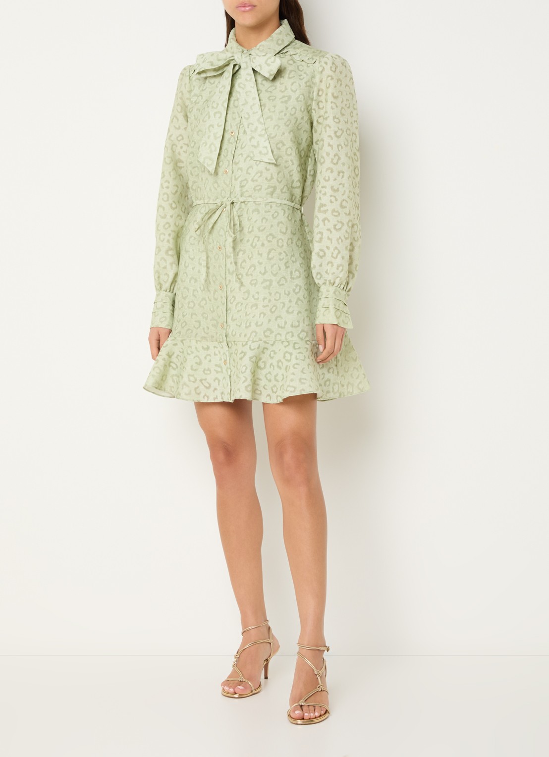 NIKKIE Pragues mini jurk met panterprint - voorkant 4 lichtgroen