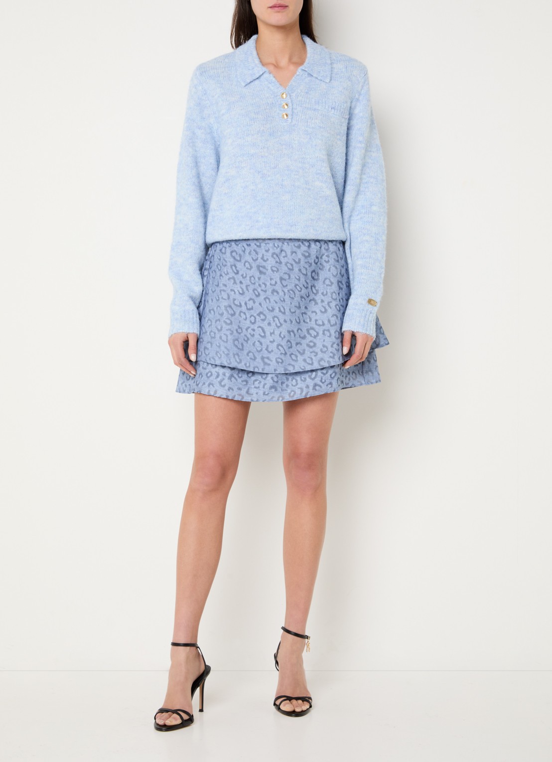 NIKKIE Pragues mini rok met panterprint - voorkant 3 staalblauw
