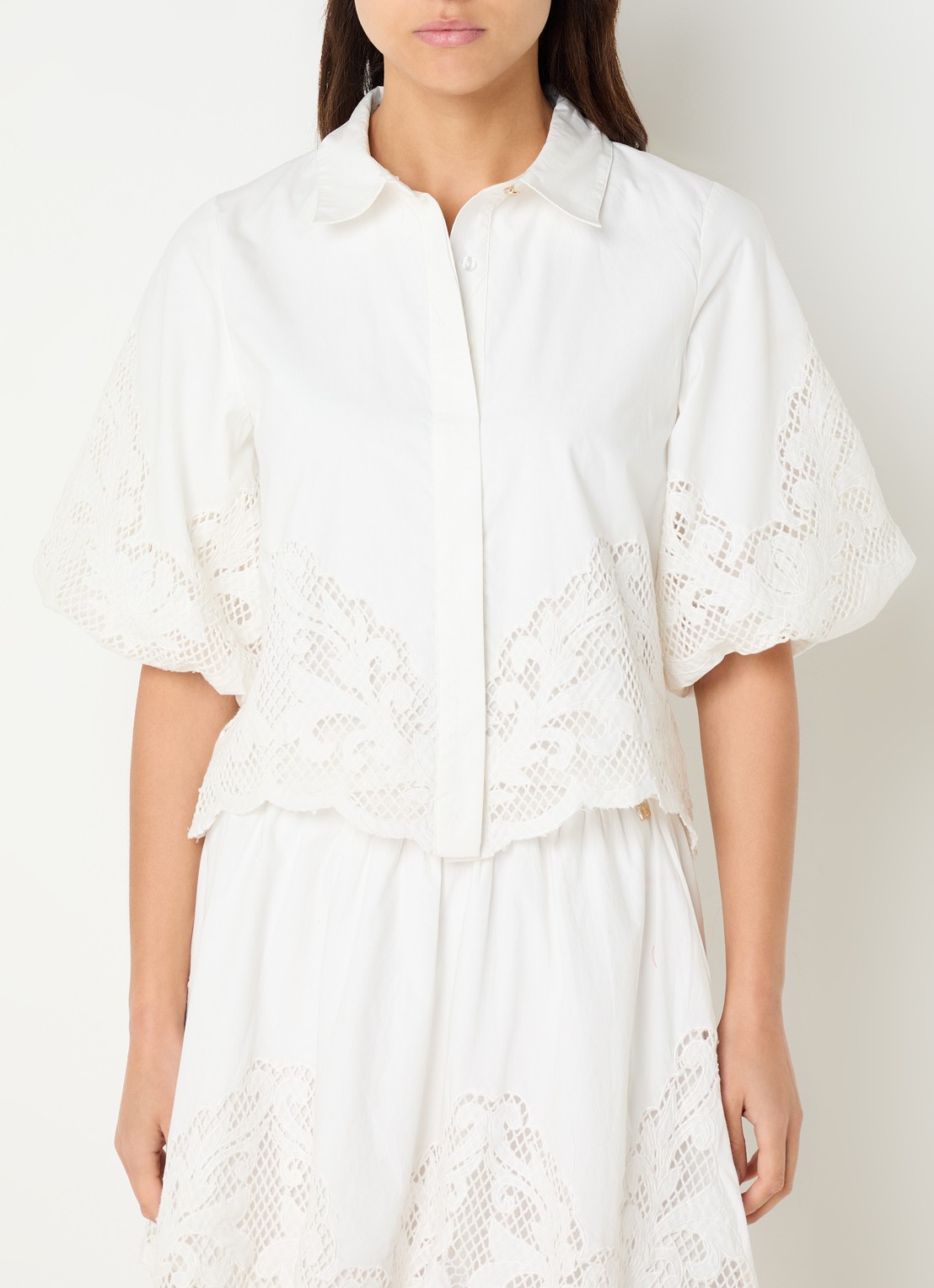 NIKKIE Rabano blouse met broderie - detail 2 wit