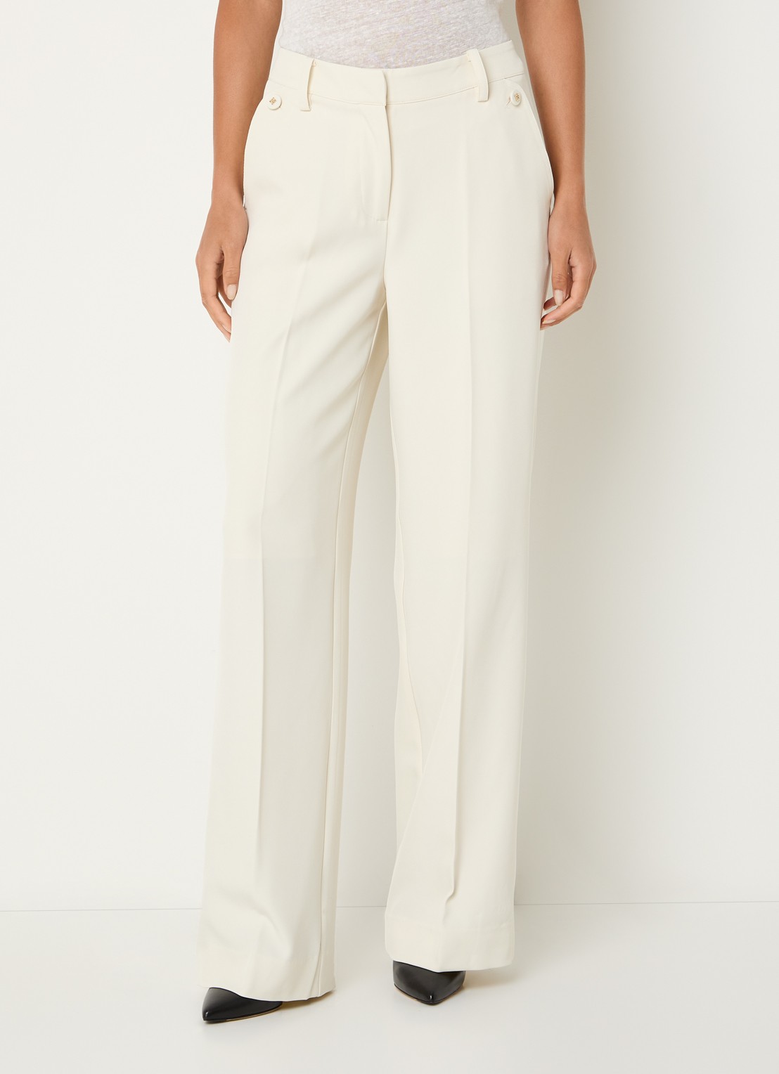NIKKIE Reims high waist straight fit pantalon met steekzakken - detail creme