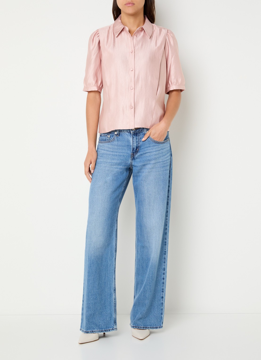 NIKKIE Relizane blouse met plooidetail - voorkant 2 roze