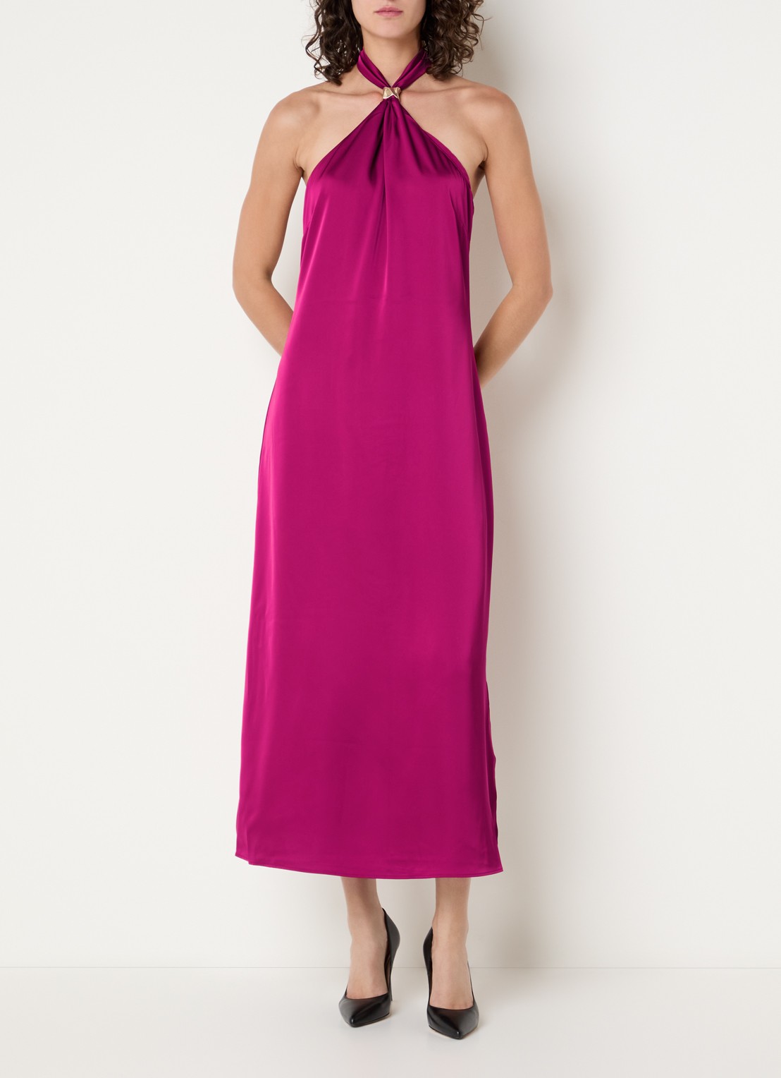 NIKKIE Ribe midi halter jurk van satijn  - detail paars