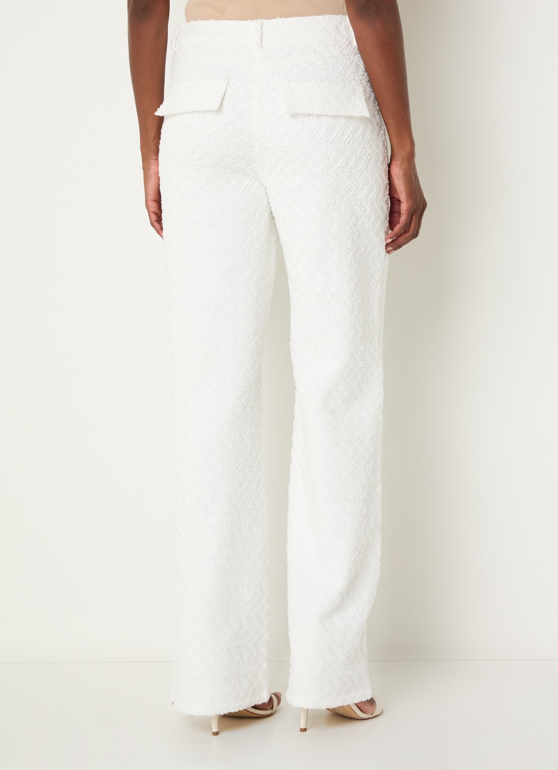 NIKKIE Rosetta mid waist straight leg jeans met gekleurde wassing - achterkant 5 wit
