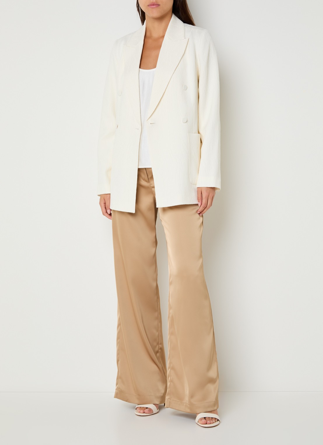 NIKKIE Roseville double-breasted blazer met opgestikte zakken - voorkant 4 gebroken wit