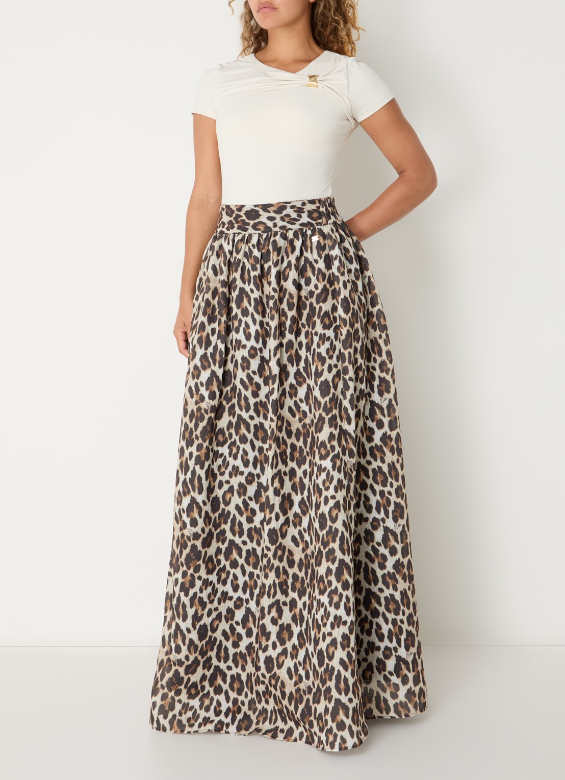 NIKKIE Rubio body top met gedrapeerd detail - voorkant 3 creme