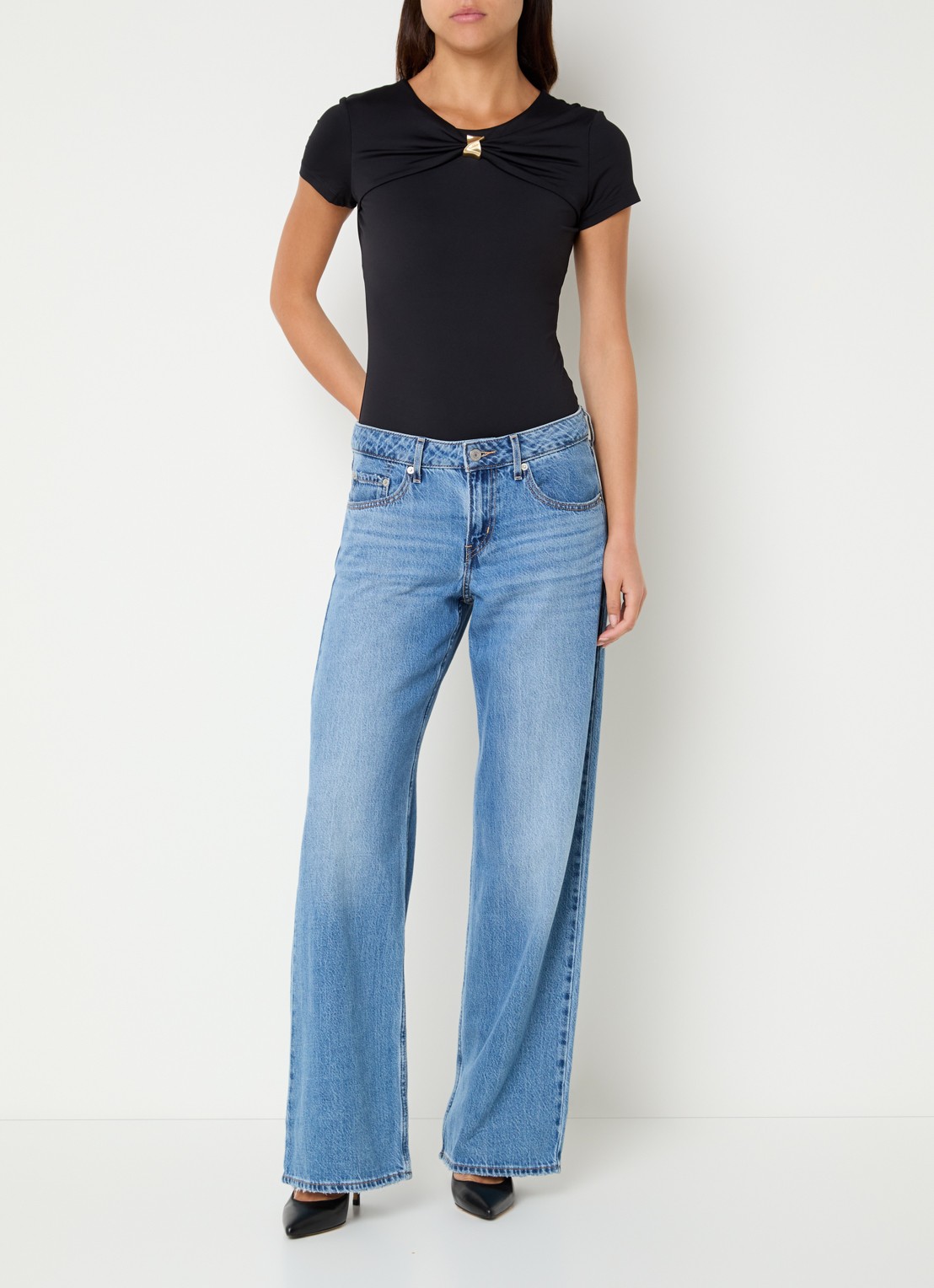 NIKKIE Rubio body top met gedrapeerd detail - voorkant 2 zwart