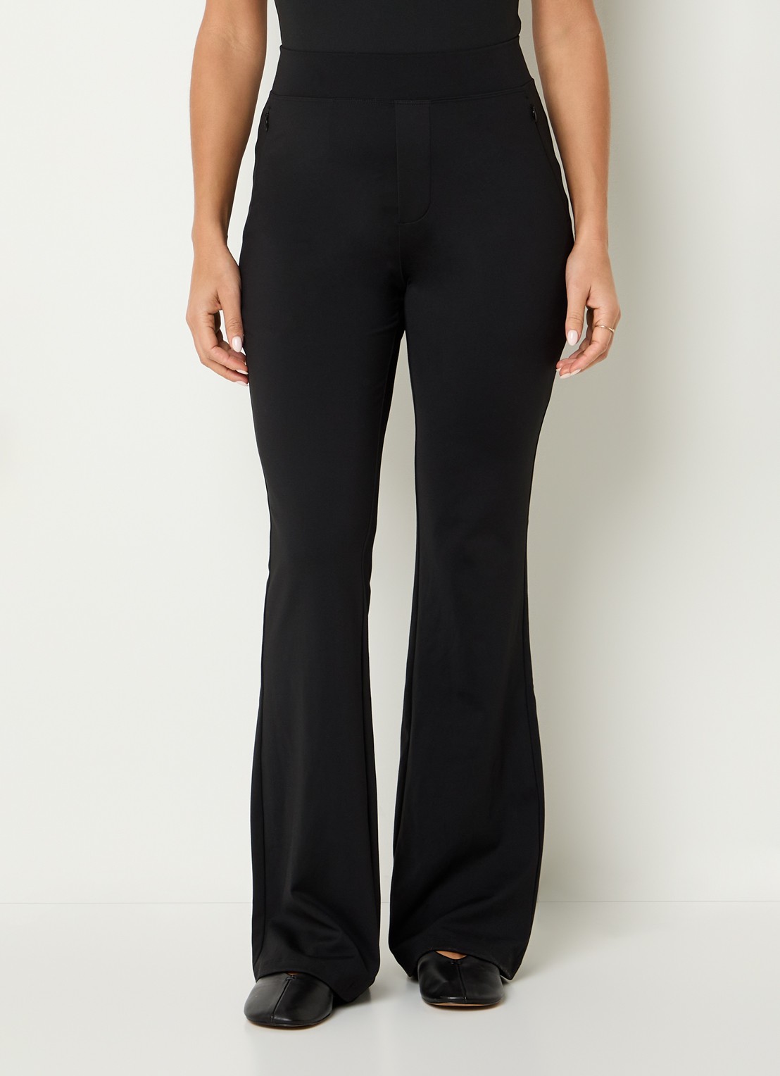 Ninepine Asana high waist bootcut fit broek met ritszakken - detail 5 zwart
