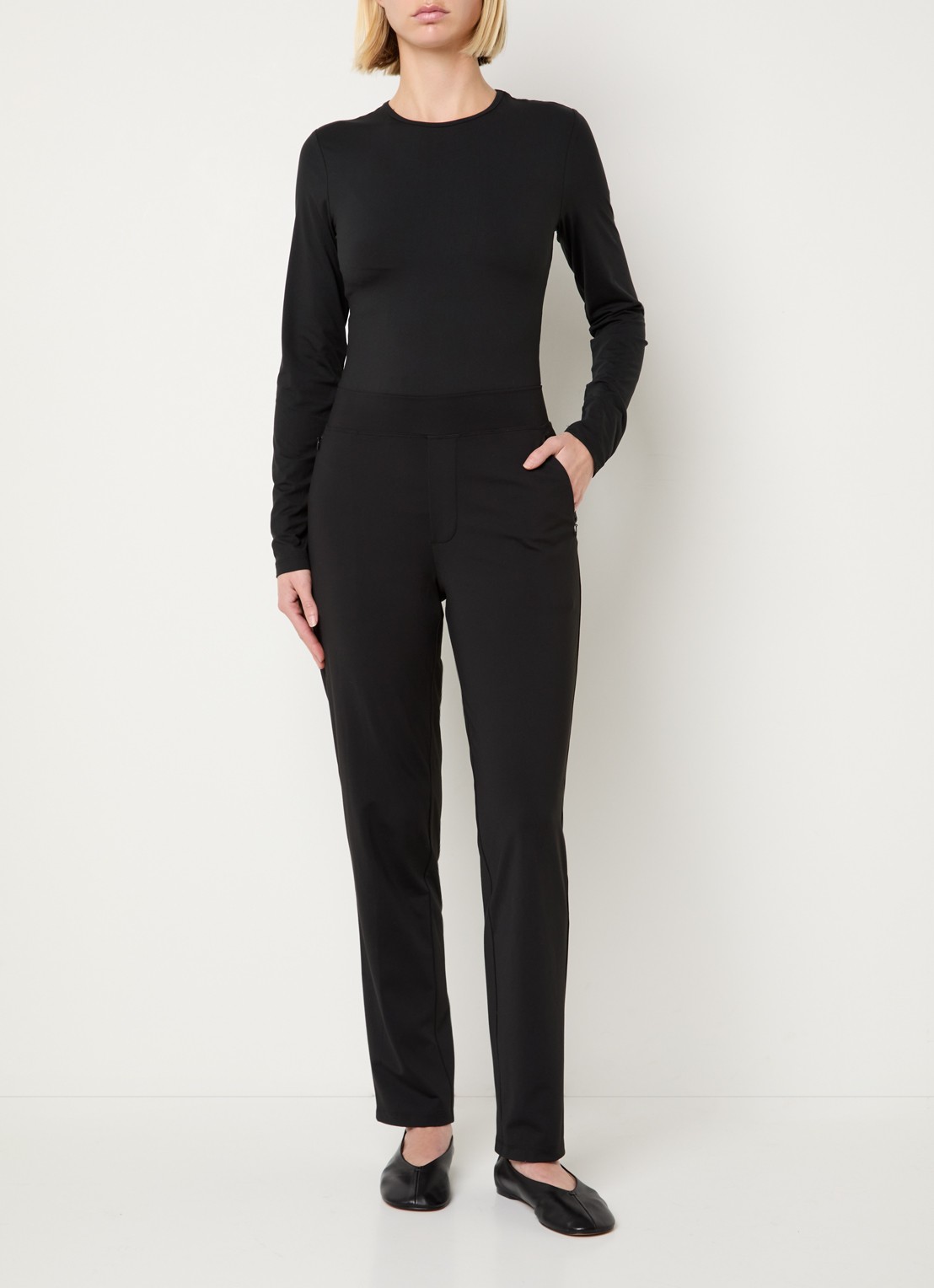 Ninepine High waist slim fit broek met ritszakken - voorkant 4 zwart