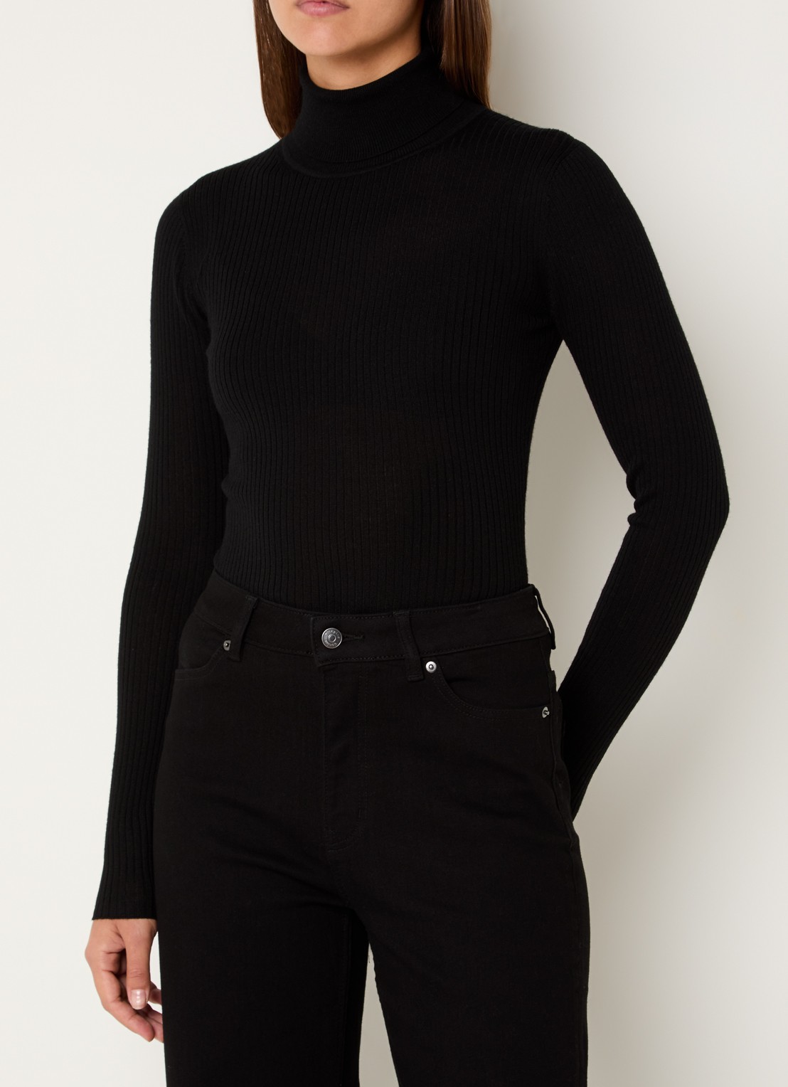 Ninepine Ribgereide trui van merino wol met col - detail zwart