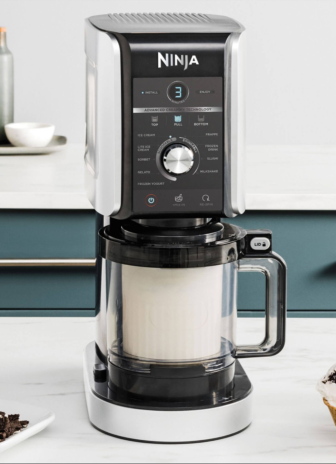 Ninja CREAMi Deluxe 10-in-1 ijsmachine NC502EU - voorkant 2 zilver