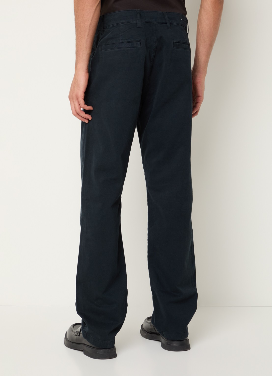 NN.07 Aden straight fit chino met steekzakken - achterkant donkerblauw