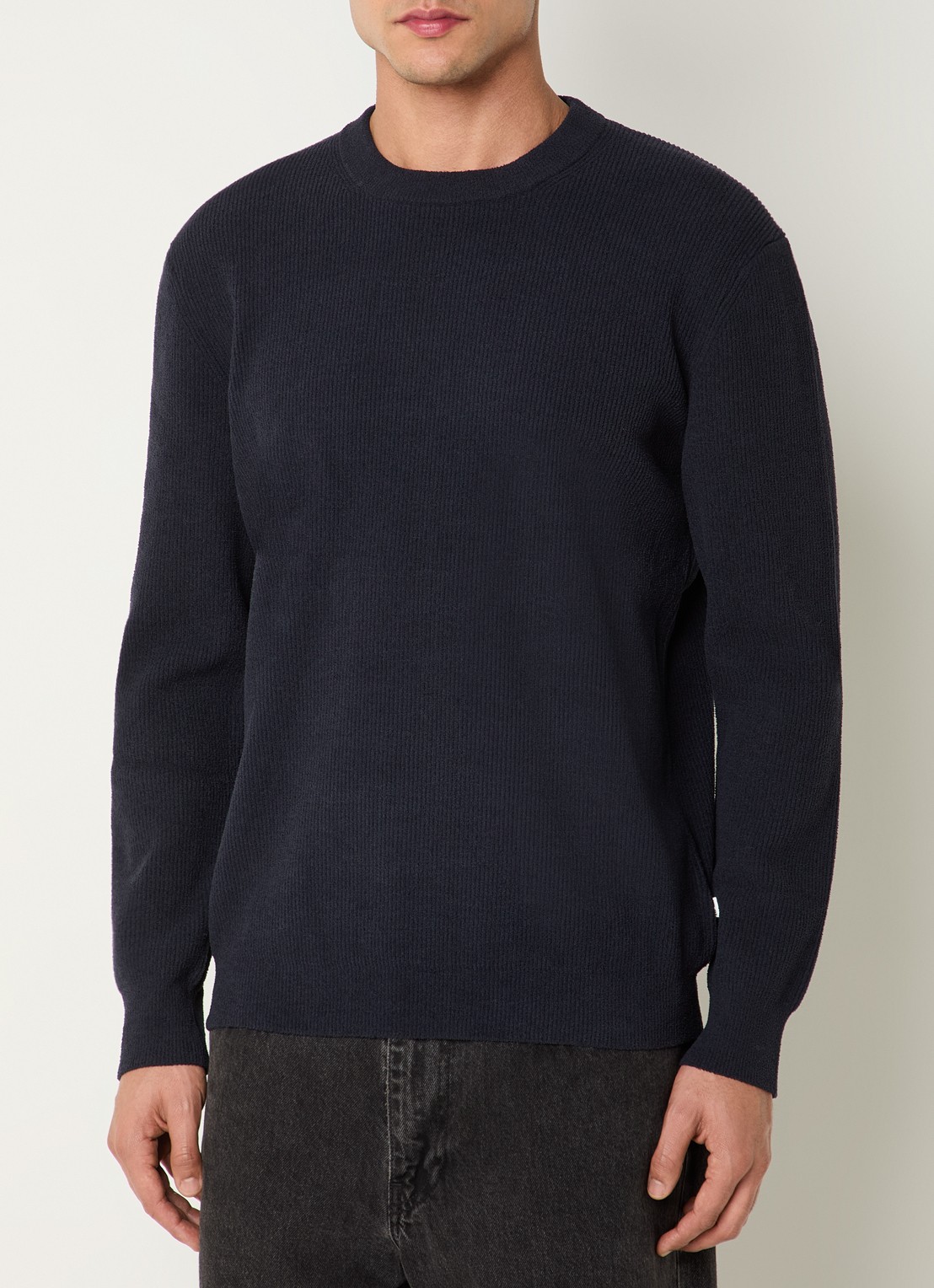 NN.07 Danny grofgebreide pullover met ronde hals - detail donkerblauw