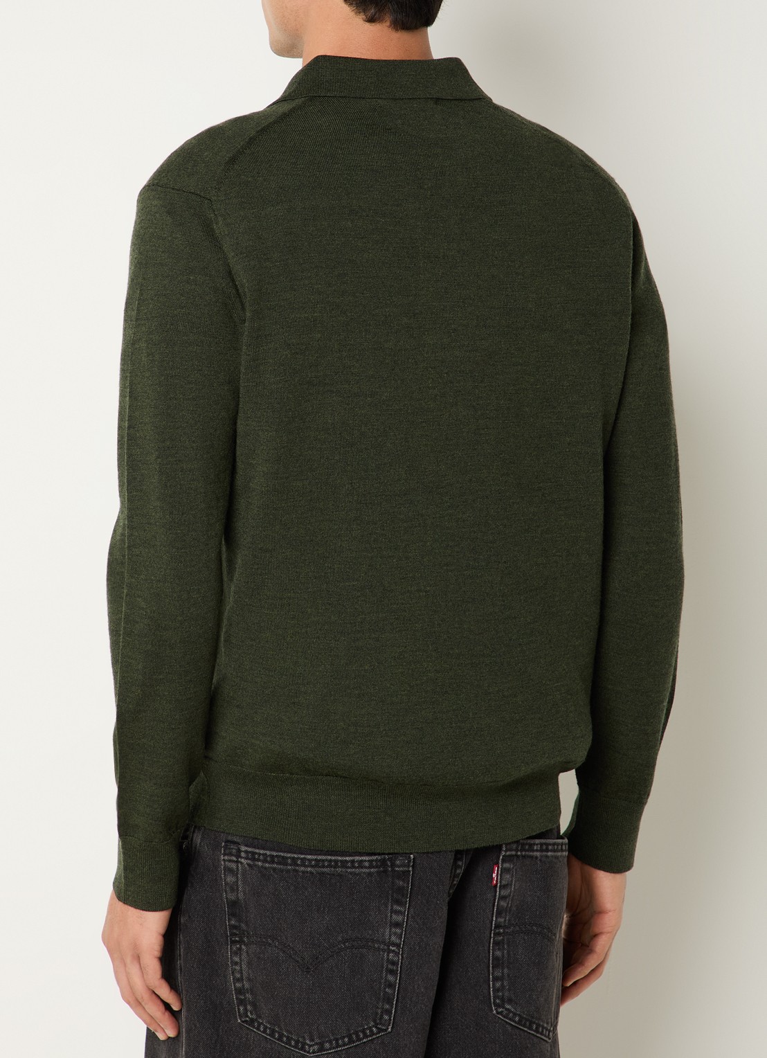 NN.07 Fijngebreide pullover van wol met polokraag - achterkant 4 legergroen