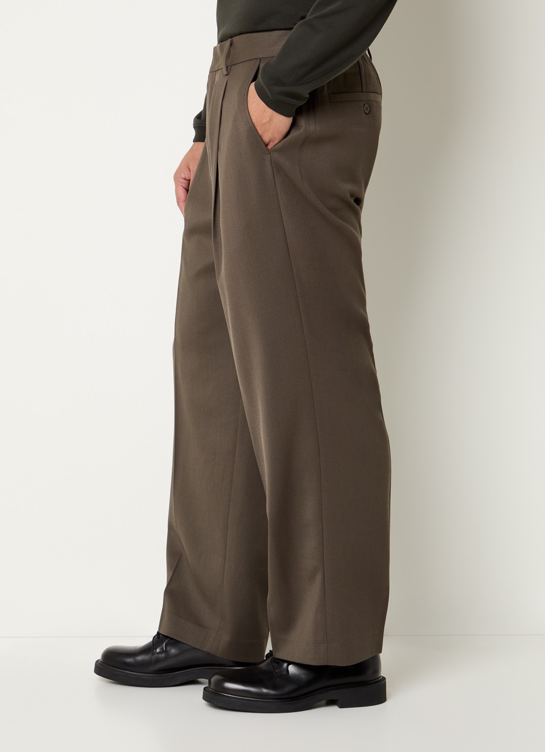 NN.07 Kay straight fit pantalon in wolblend met steekzakken - detail 2 khaki