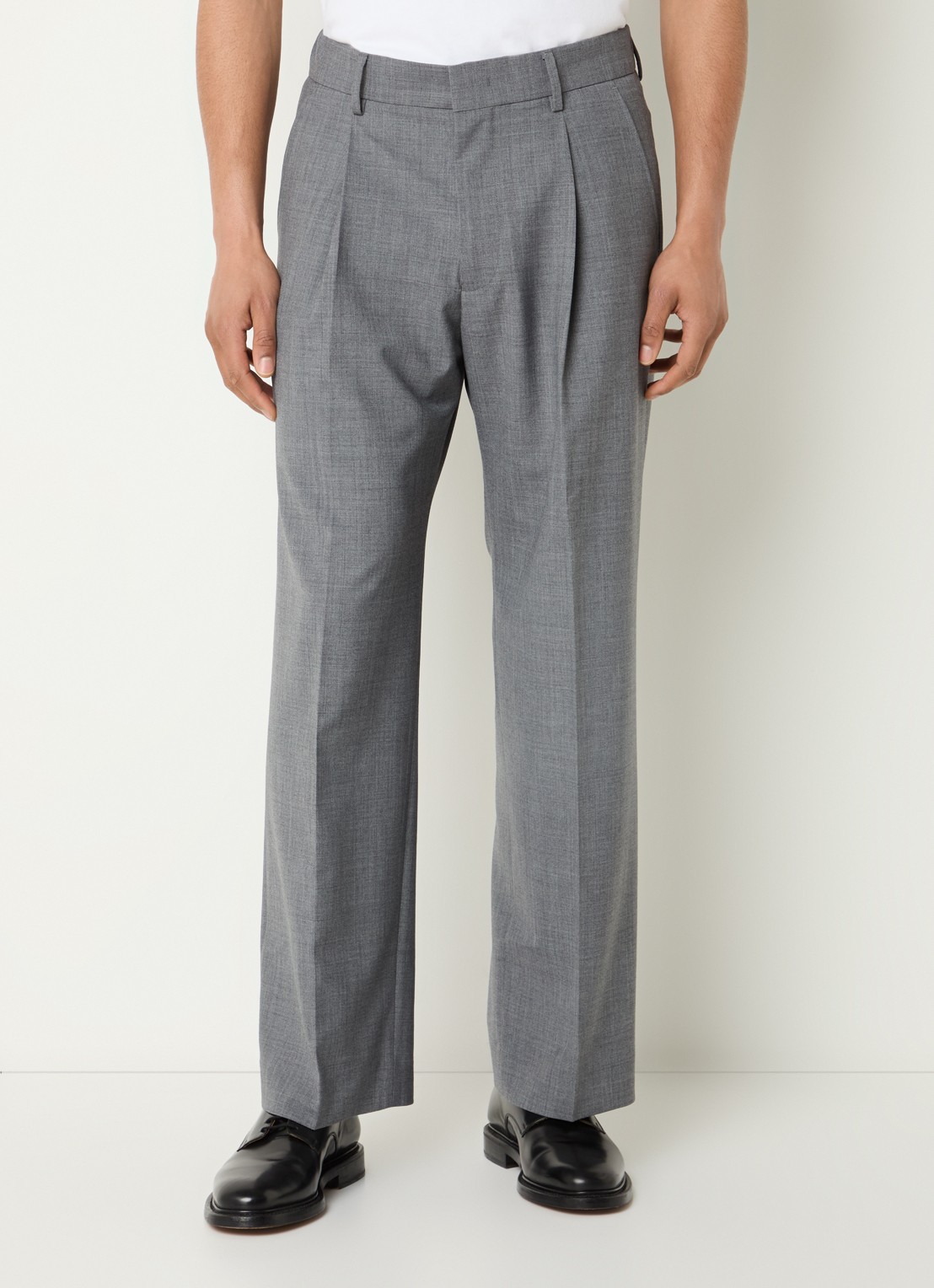 NN.07 Kay straight fit pantalon in wolblend met steekzakken - detail 3 grijs