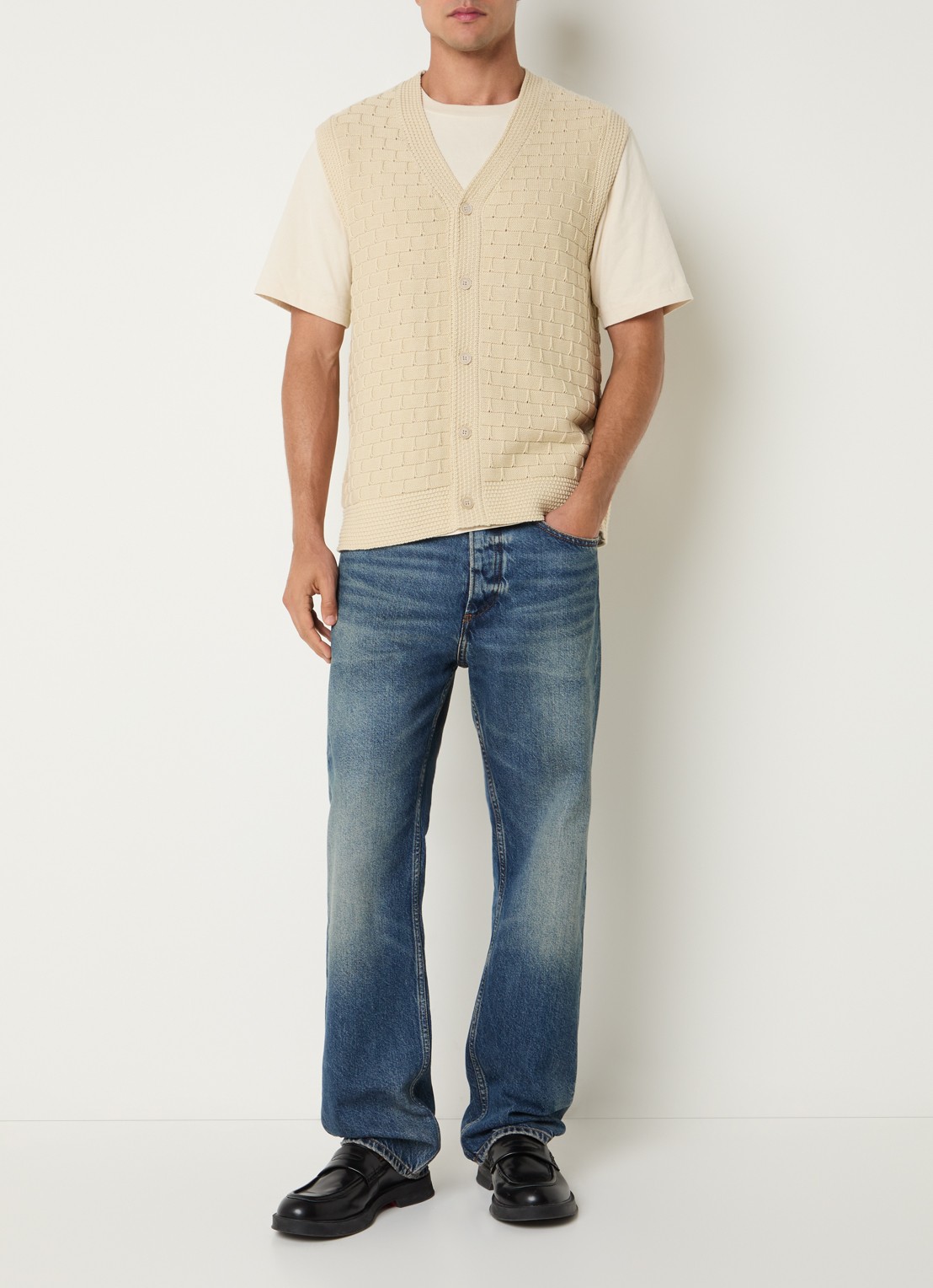 NN.07 Reece grofgebreid gilet met structuur - voorkant 3 naturel