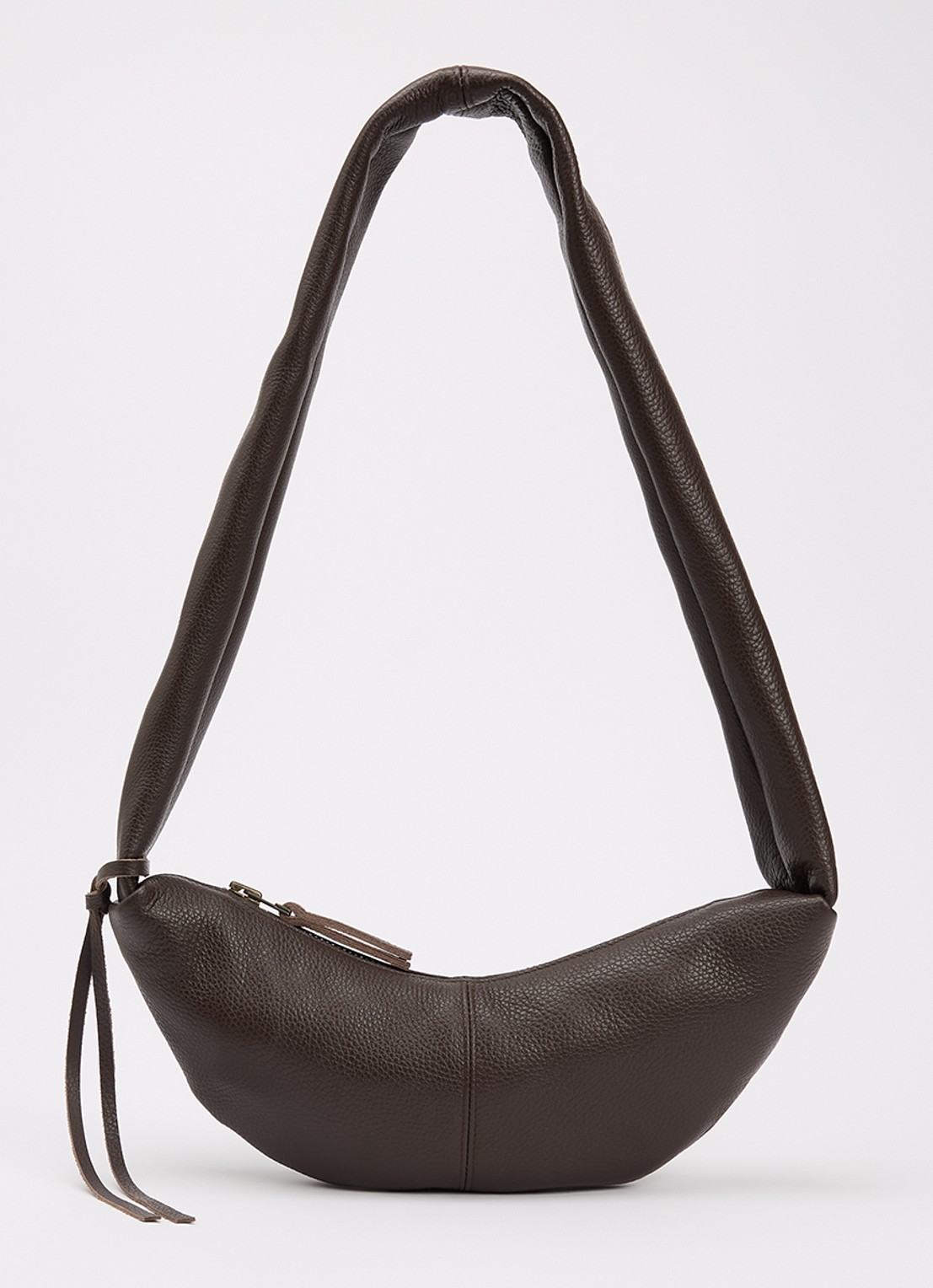 Nona Banana XS crossbodytas van leer  - voorkant chocoladebruin