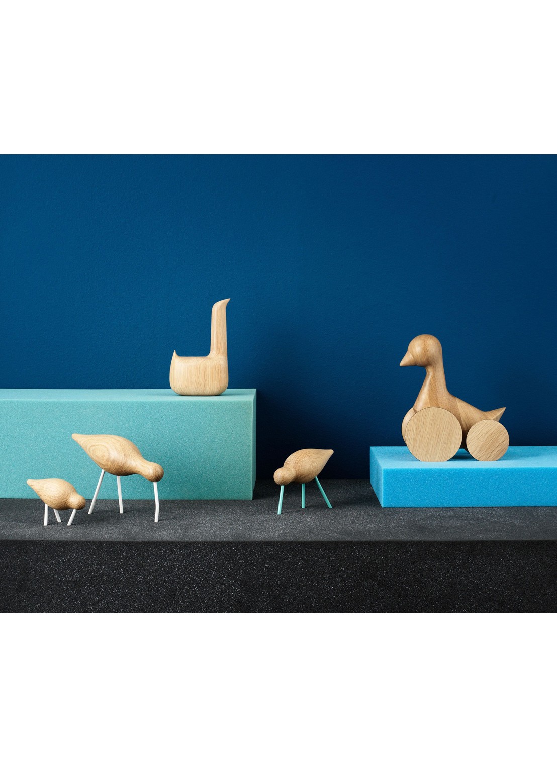 Normann Copenhagen Shorebird ornament van hout 7,5 cm - voorkant 2 beige