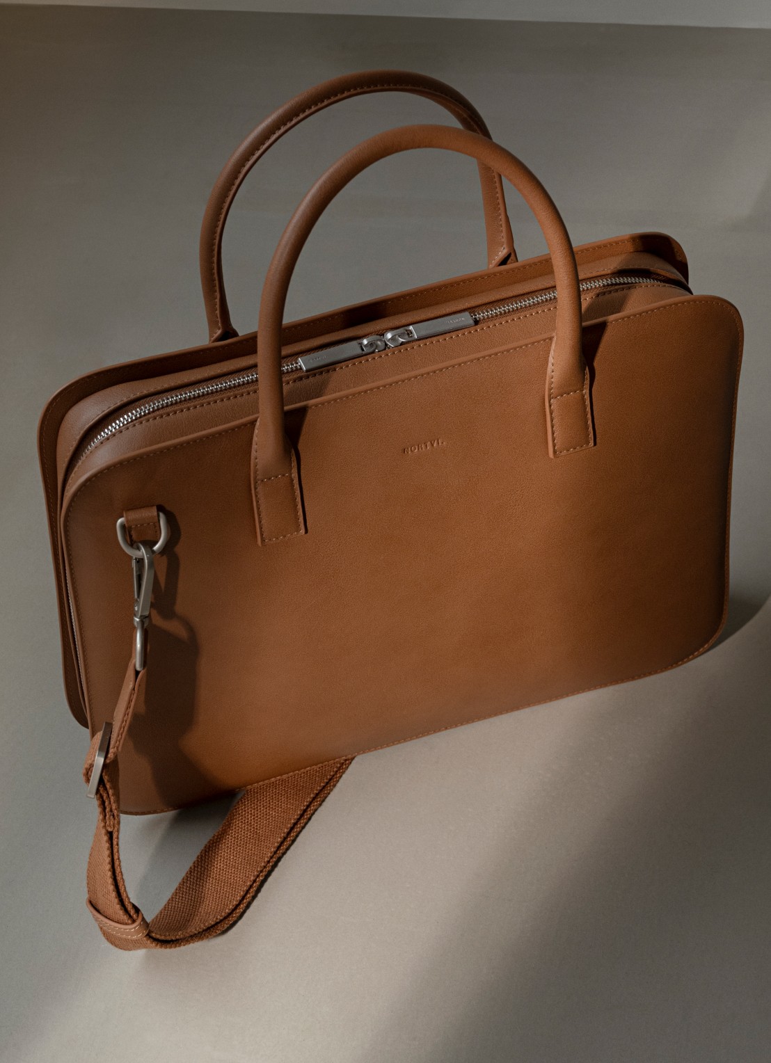 Nortvi Businesstas met 14 inch laptopvak - detail 4 camel