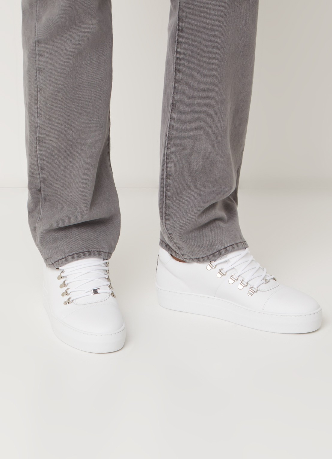 Nubikk Jagger Classic sneaker van kalfsleer - voorkant 3 wit