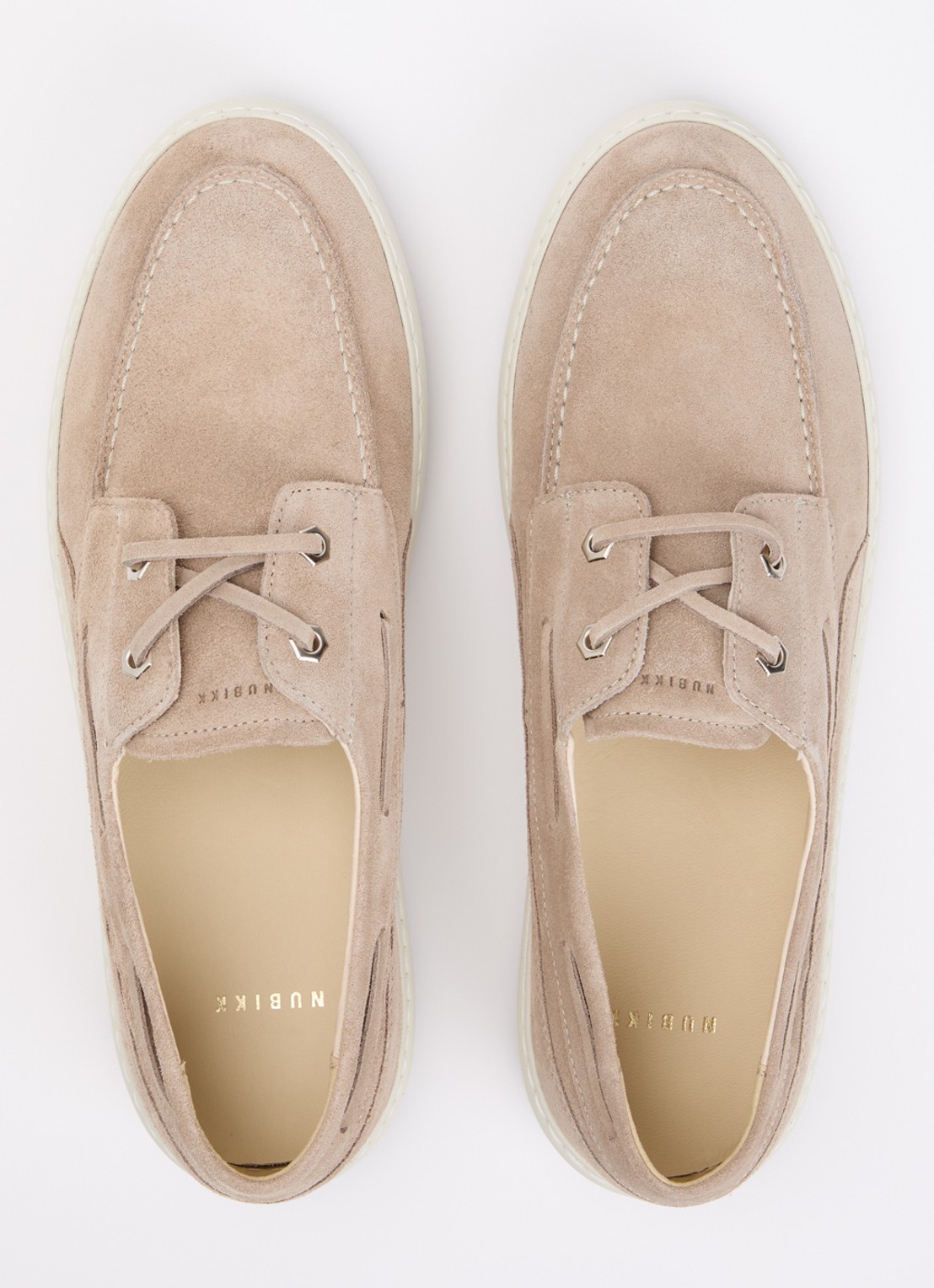 Nubikk Jiro Yacht bootschoen van suède - detail 2 donkerbeige