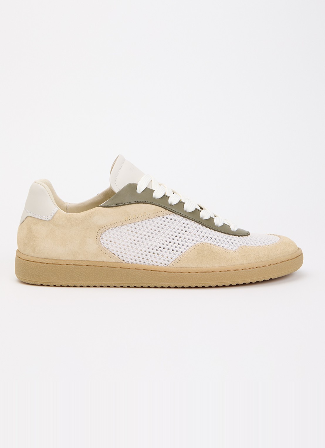 Nubikk Ray Joss sneaker van suéde met details van mesh en leer  - voorkant creme