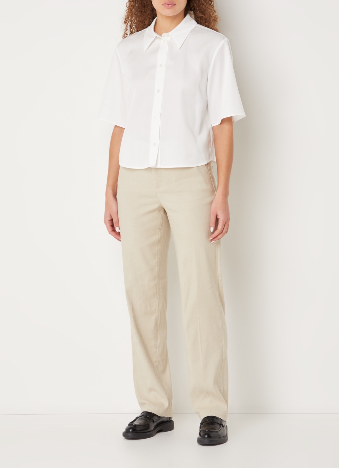 NYDJ Marilyn high waist straight fit broek in linnenblend met steekzakken - voorkant 2 beige