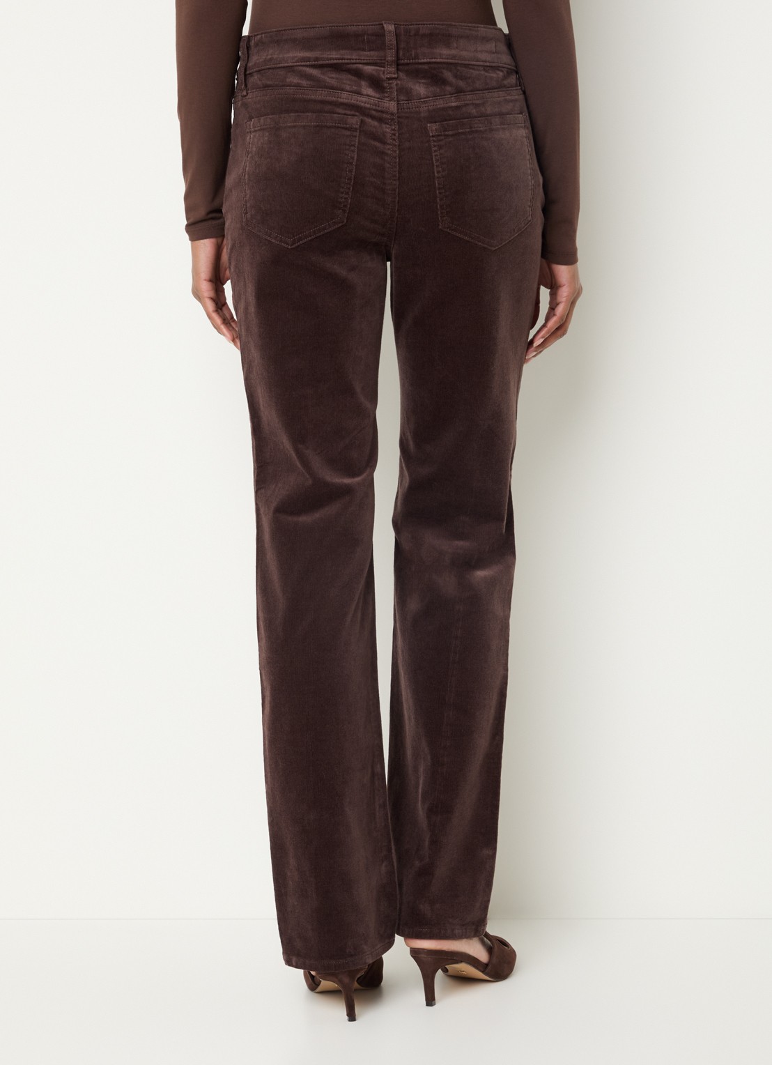 NYDJ Marilyn high waist straight fit chino van corduroy - achterkant donkerbruin