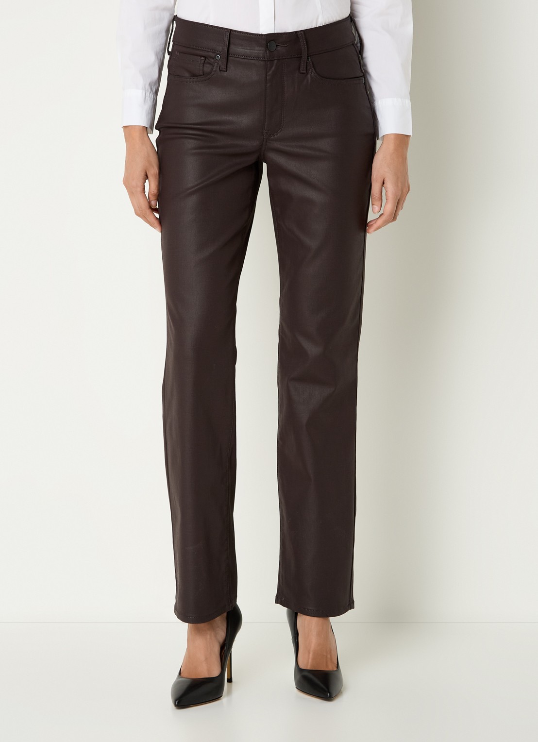 NYDJ Marilyn mid waist straight leg jeans met gekleurde wassing - detail roodbruin