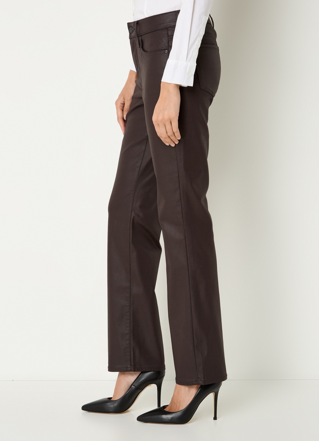 NYDJ Marilyn mid waist straight leg jeans met gekleurde wassing - detail 2 roodbruin