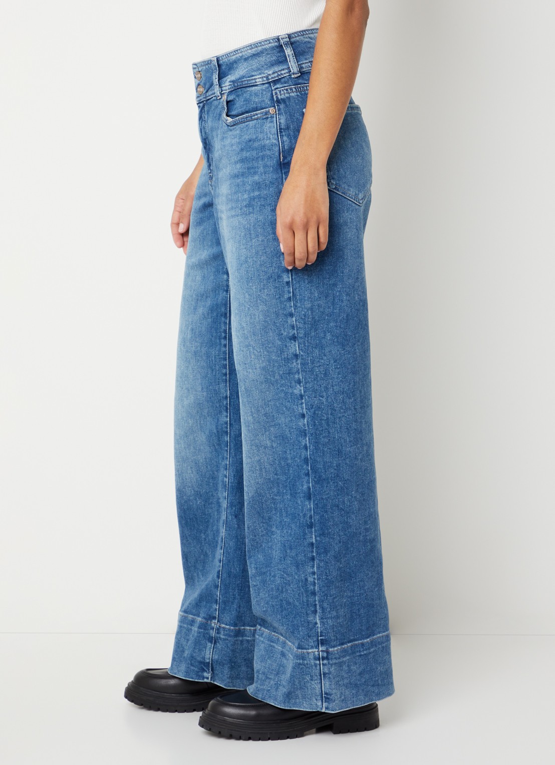 NYDJ Teresa mid waist wide leg jeans met medium wassing - detail 2 indigo