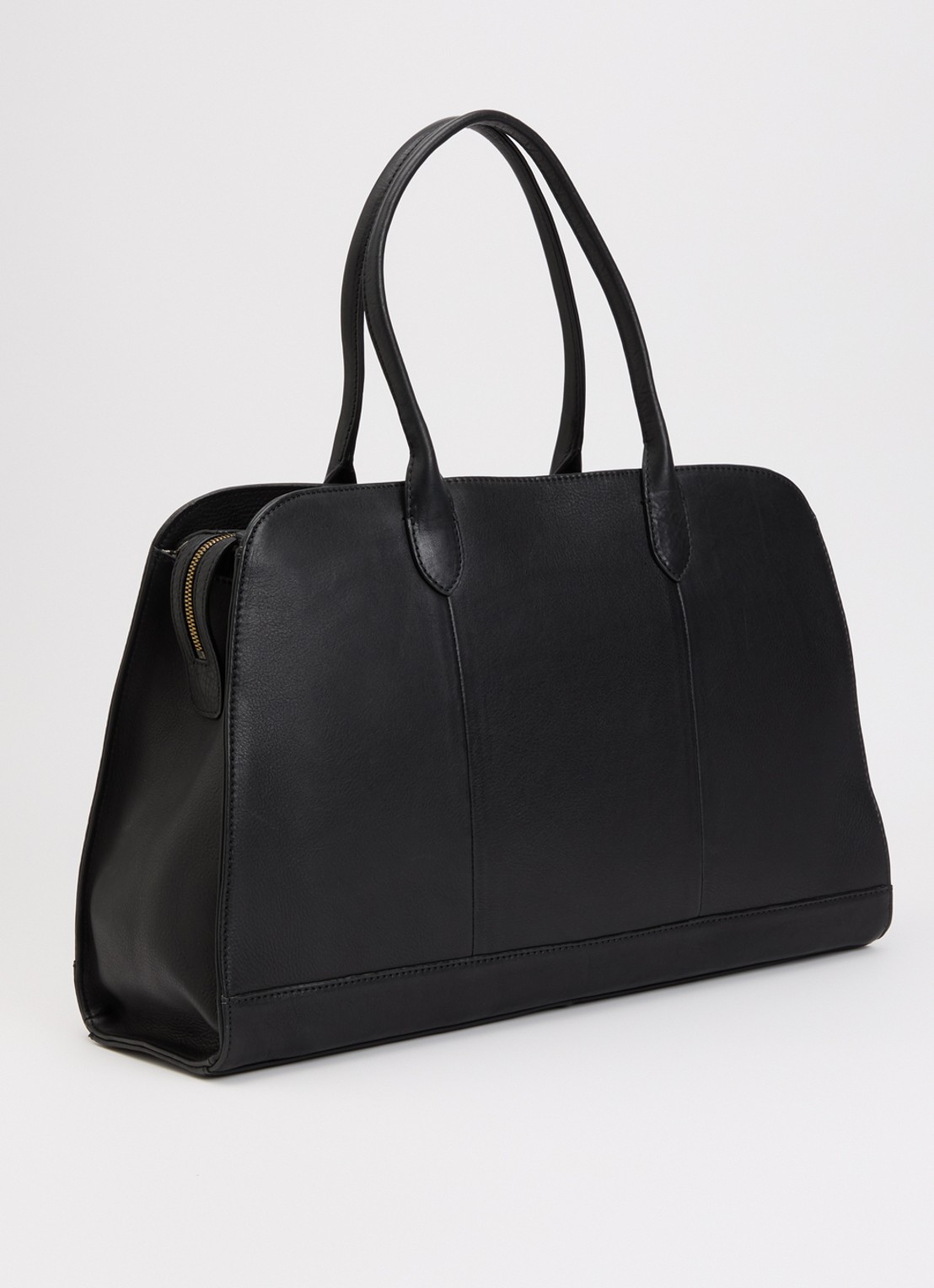 O My Bag Alma schoudertas van leer met 16 inch laptopvak  - achterkant zwart