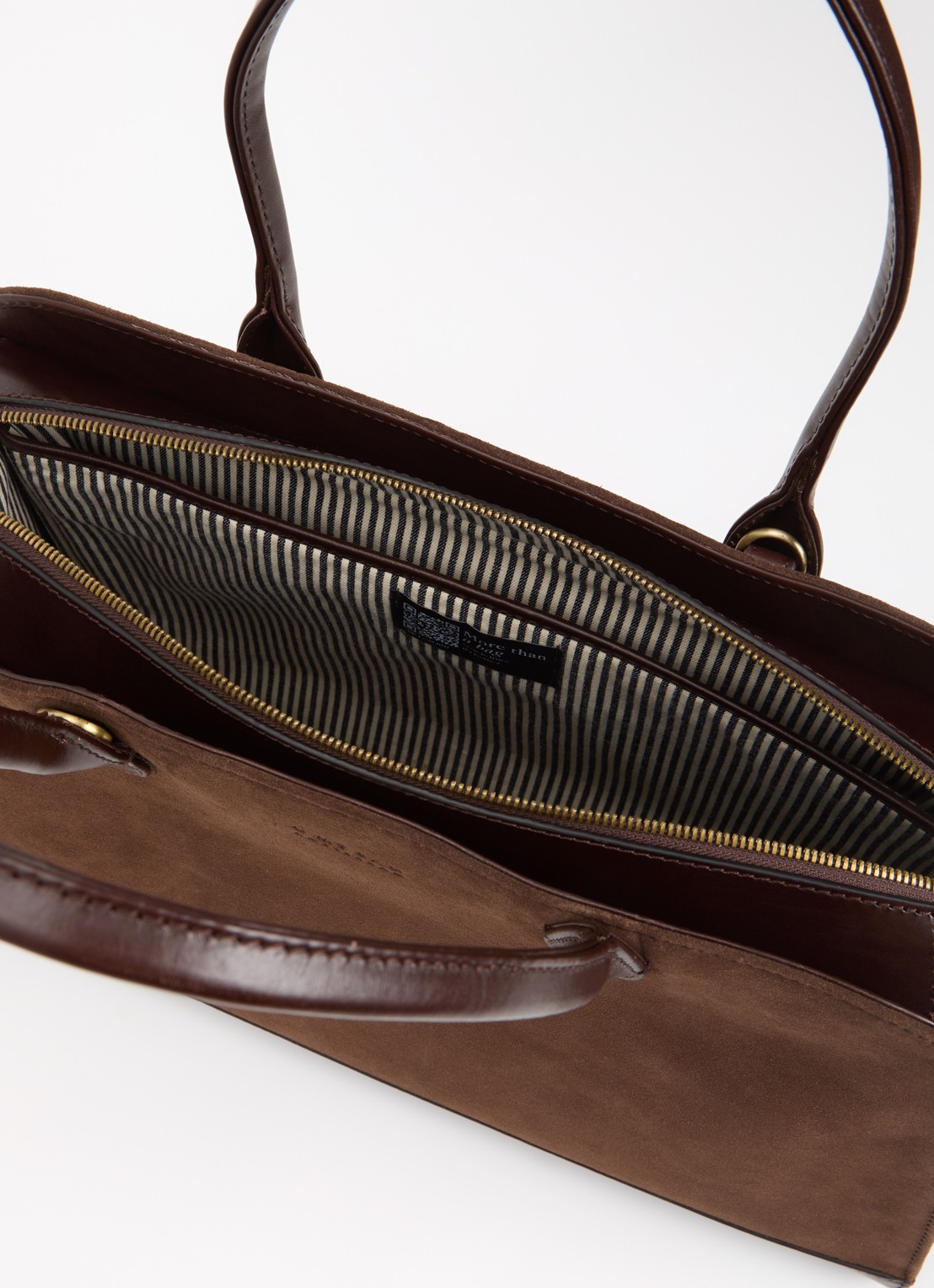 O My Bag Alma schoudertas van suéde met afneembare schouderriem  - detail 2 chocoladebruin