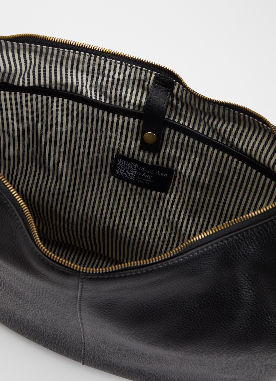 O My Bag Coco Grand schoudertas van leer  - detail zwart