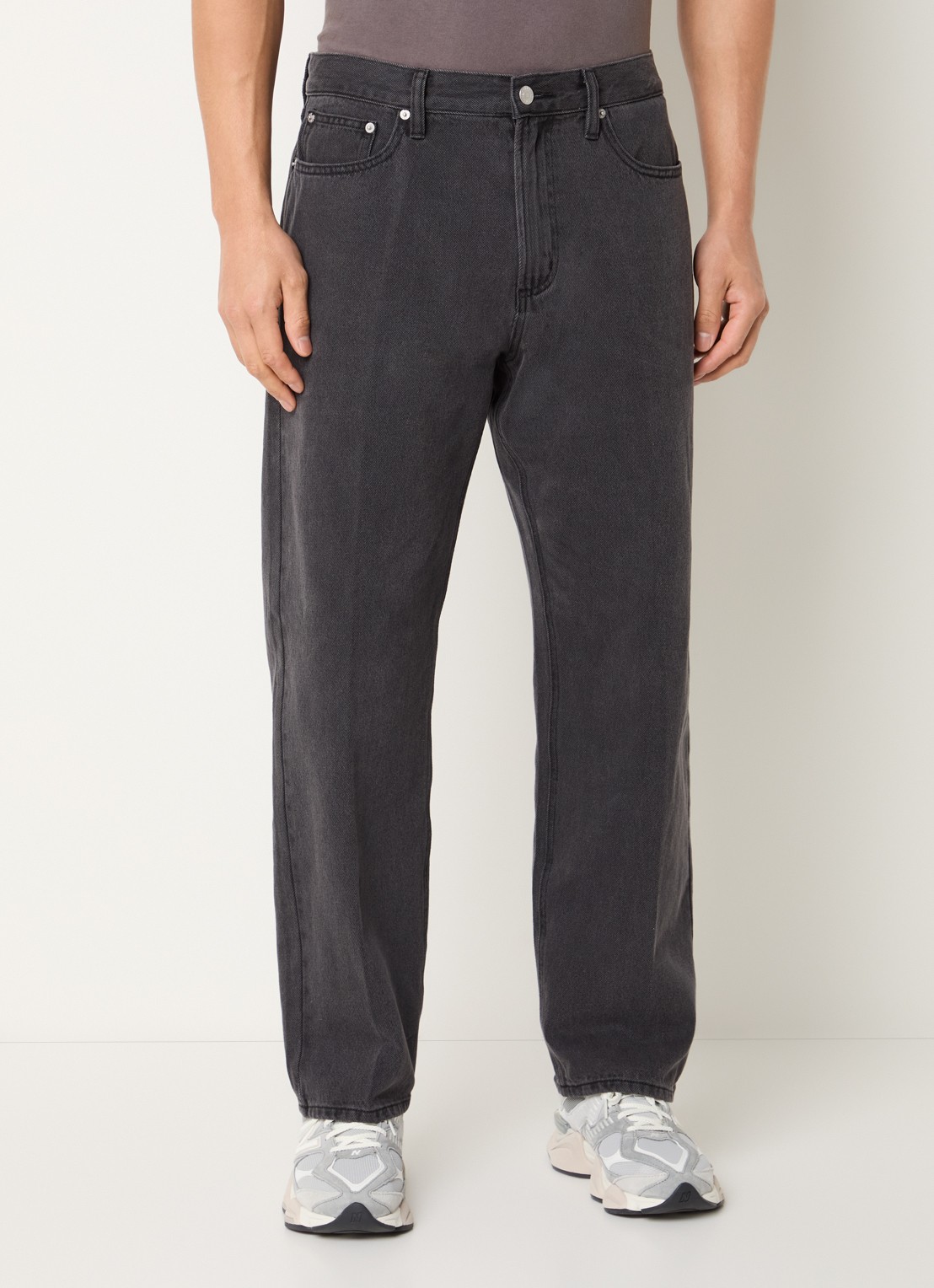 Obey Emerson straight leg jeans met gekleurde wassing - detail 4 antraciet