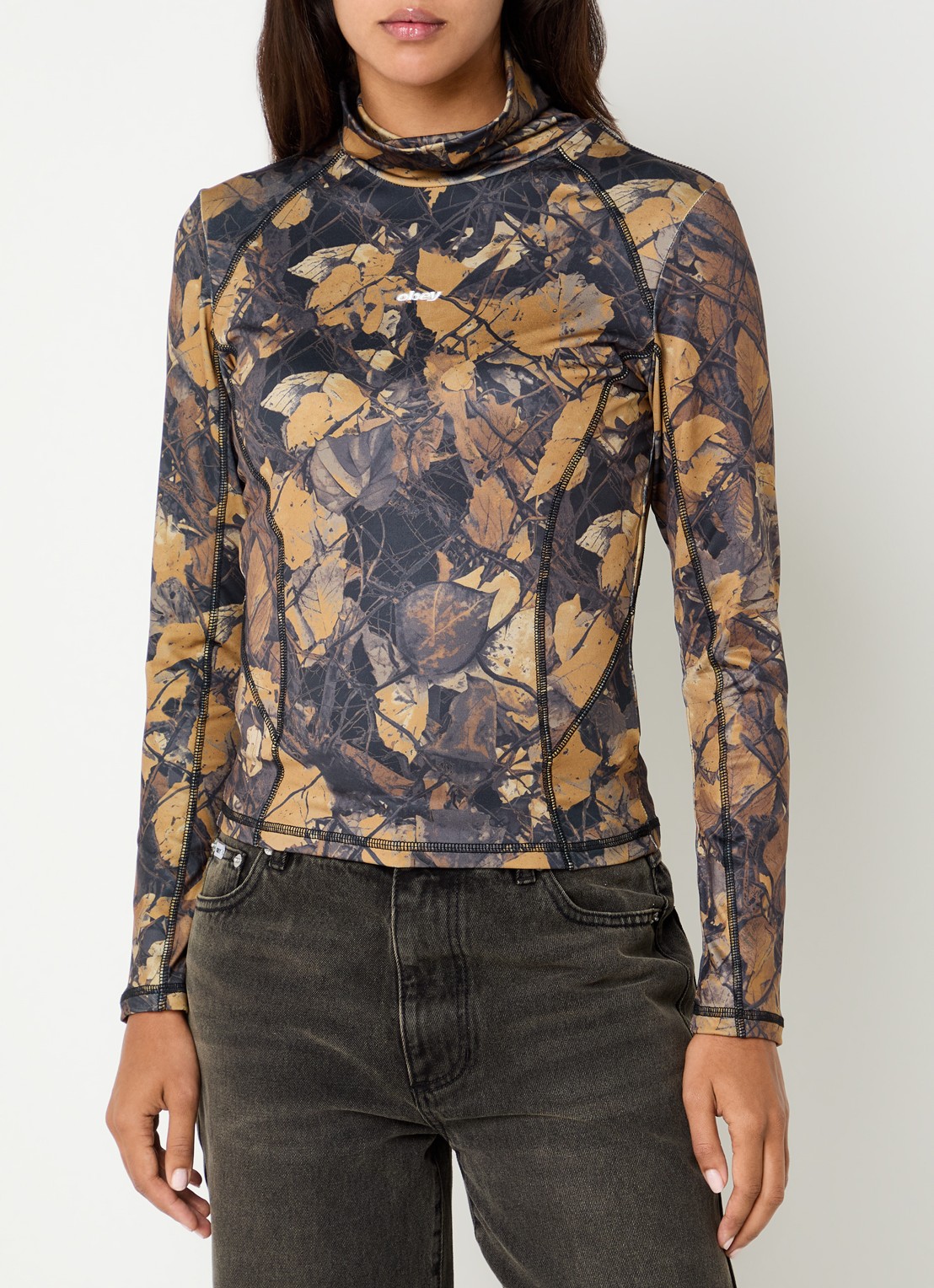 Obey Nalia top met col en print - detail 4 okergeel