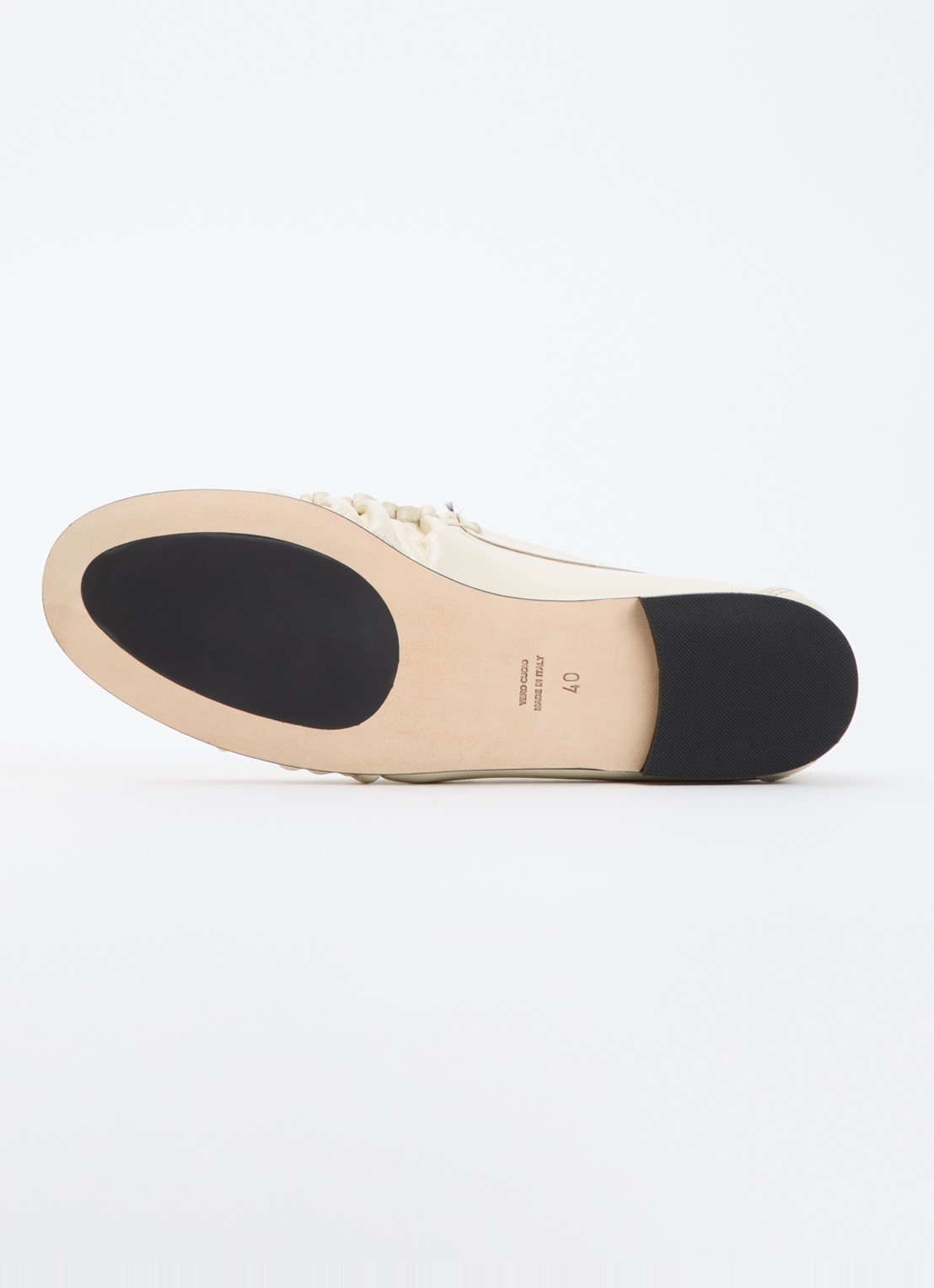 Odare Elena loafer van leer met lakfinish - detail 3 gebroken wit