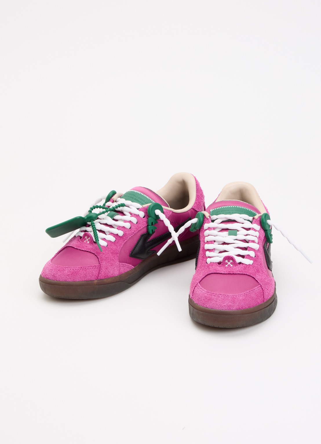 Off-White End Of Play sneaker met details van suède - detail fuchsia