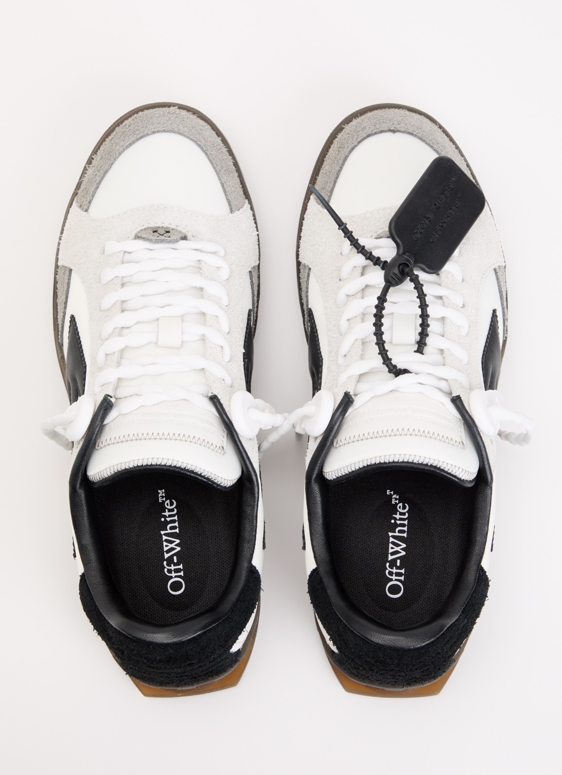 Off-White End Of Play sneaker met details van suède - detail 2 wit