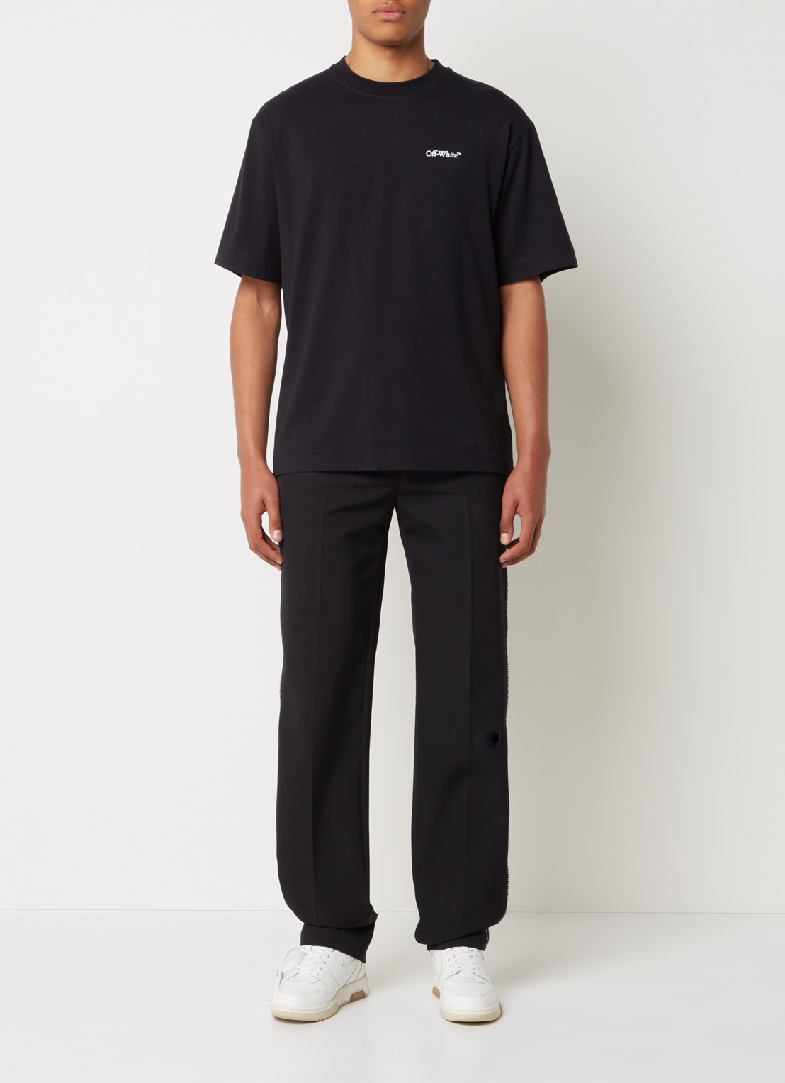 Off-White Lunar T-shirt met logo- en backprint - voorkant 3 zwart