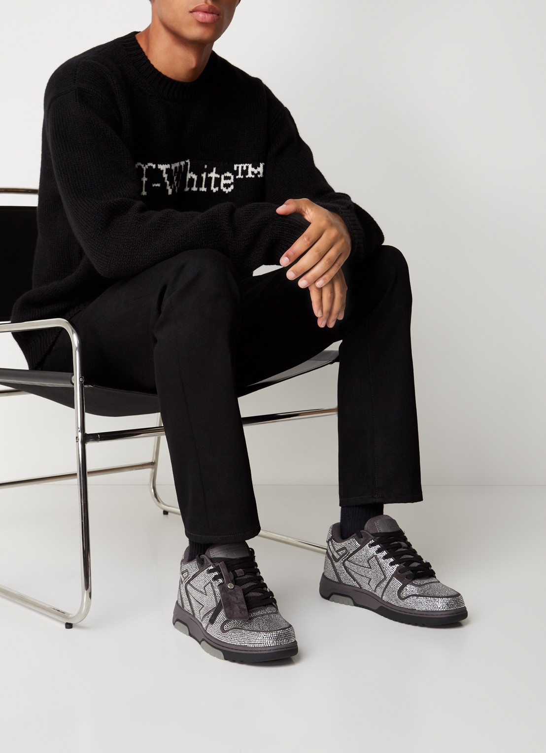 Off-White Out Of Office sneaker met kalfsleren details en strass - voorkant 7 zwart