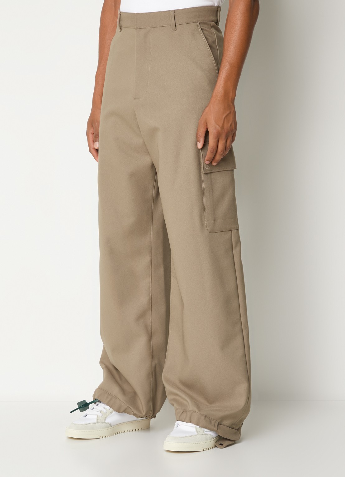 Off-White Ow Emb Drill wide fit cargobroek met klepzakken - detail 4 beige