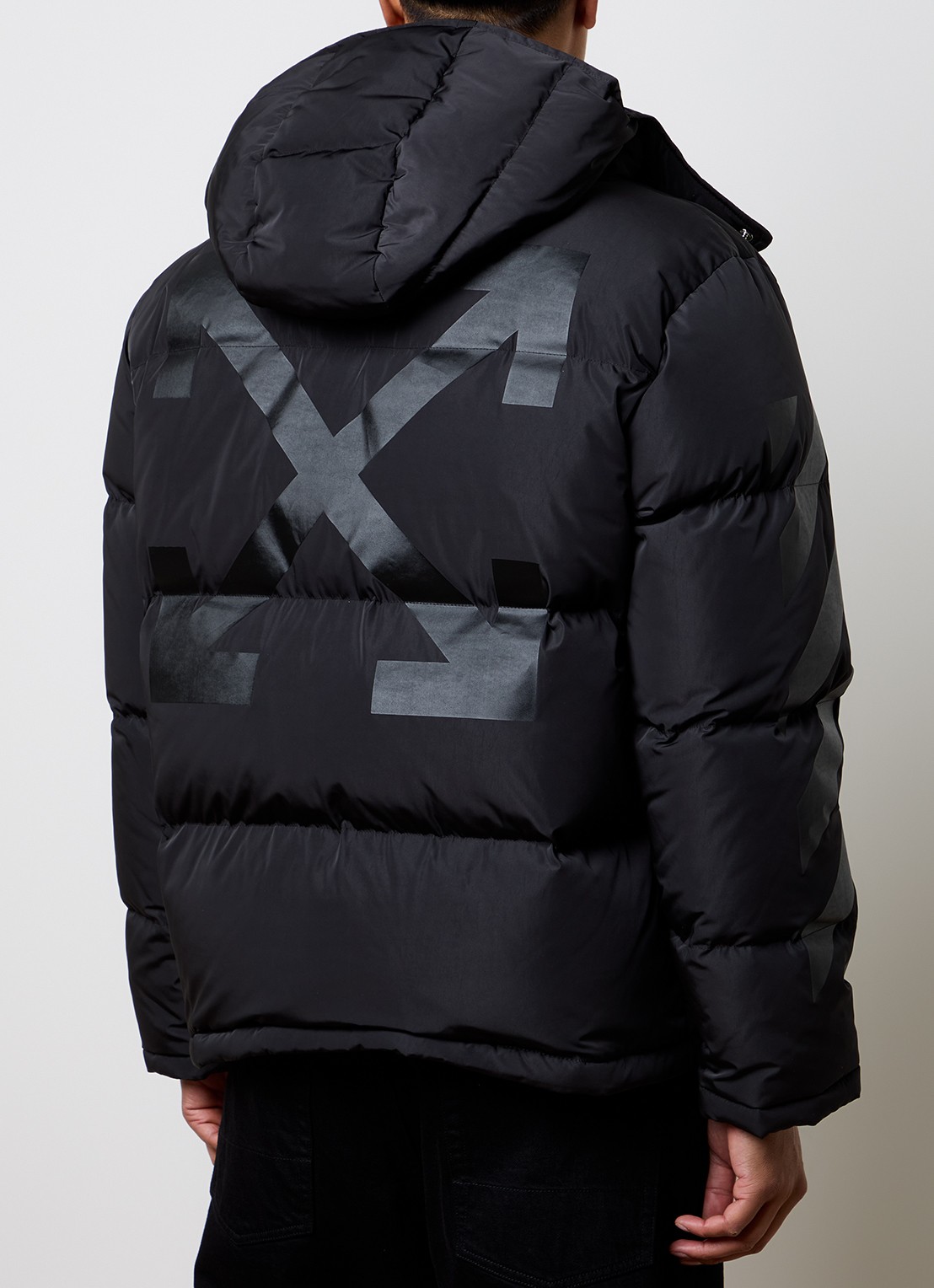 Off-White Puffer jack met donsvulling en afneembare capuchon - detail zwart