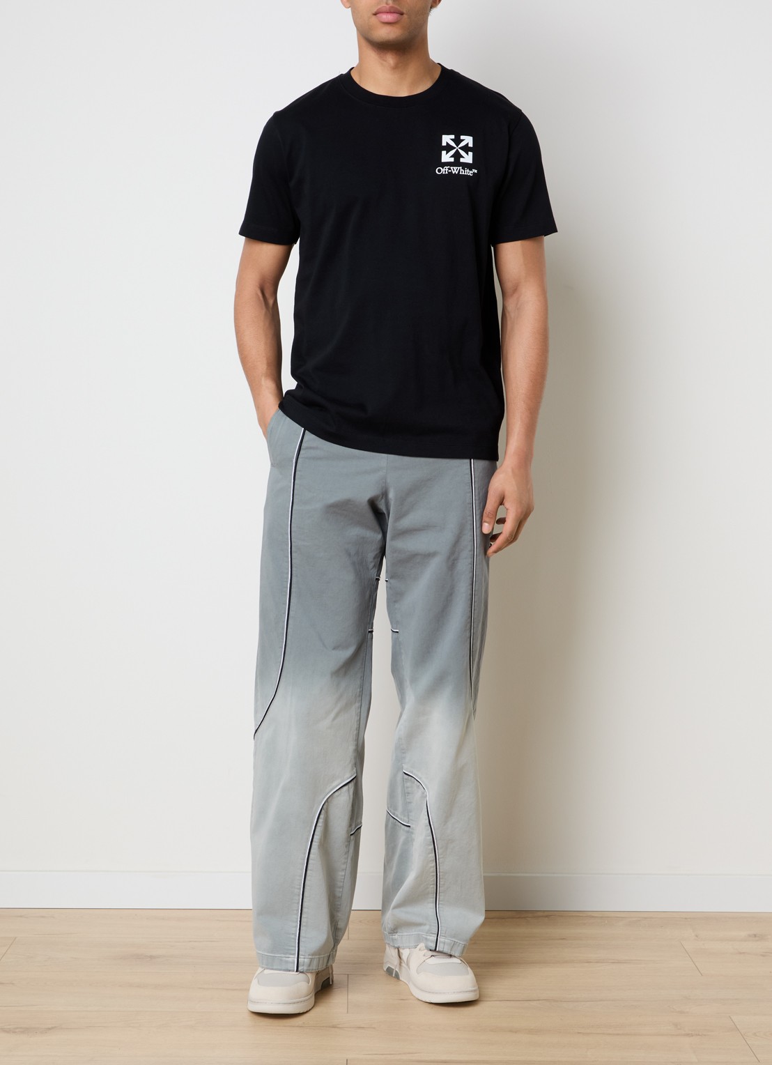 Off-White Small Arrow T-shirt met logoprint - voorkant 3 zwart