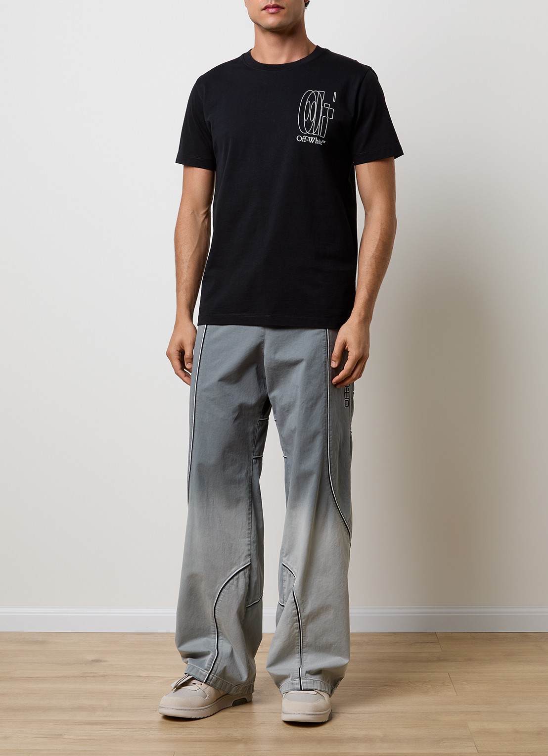 Off-White T-shirt met logo- en backprint - voorkant 3 zwart